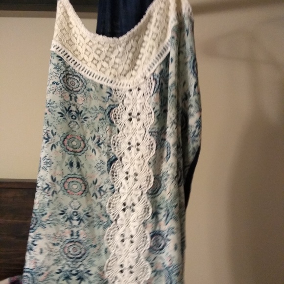 Bundle of clothes - Picture 3 of 7